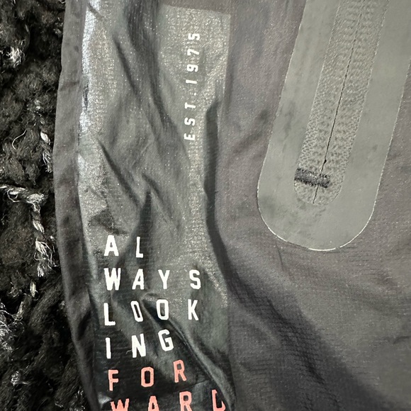 Zara boys windbreaker - Picture 3 of 5